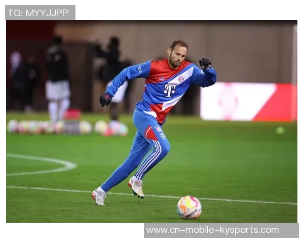 外媒曝光拜仁2627赛季客场球衣设计白色主色调EV队徽重返引发关注